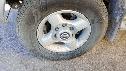 Foto 2ª: Juego LLantas Nissan Navara CHALLENGE 4X4 133CV 98KW PICK-UP D22) CABINA DOBLE [YD25DDTI] (2005)