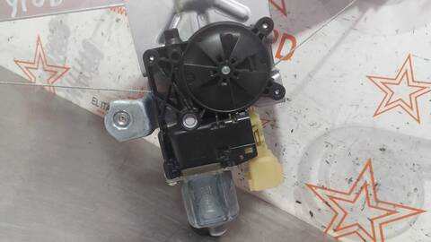 Foto 3ª: Elevalunas Manual Trasero Derecho Ford Kuga TITANIUM 180CV 132KW [T8MA] (2016)