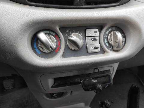 Mando Calefacción A. A. Nissan Almera YD22DDTI