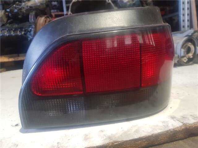 Piloto Trasero Derecho Renault Clio 1.2 CAMPUS [1.2 LTR. - 43 KW]