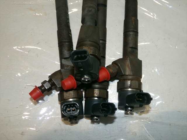 Foto 4ª: Inyectores Opel Vectra 1.9 CDTI 2005-2008 [Z19DTH] (2006)