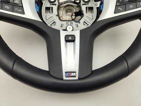 Foto 2ª: Volante Bmw Serie 3 315 330D XDRIVE SPORT LINE 4P) BERLINA 265CV [B57D30A] (2022)