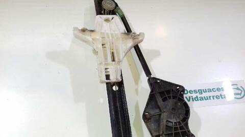 Foto 3ª: Elevalunas Manual Trasero Derecho Volkswagen Golf HIGHLINE 4MOTION BERLINA 140CV 103KW [BKD] (2005)