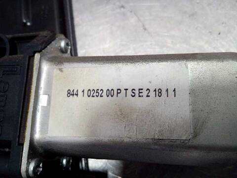 Foto 4ª: Elevalunas Eléctrico Delantero Derecho Lancia Delta STEEL 105CV 77KW [944A3000] (2011)