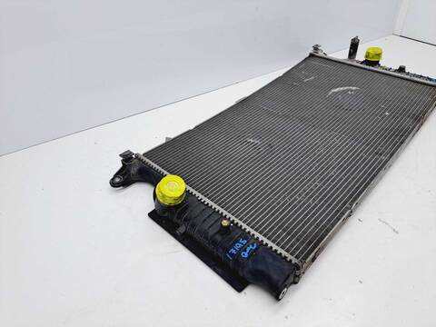 Foto 4ª: Radiador Motor Toyota Avensis 2.0 D-4D CAT 124CV 91KW [1AD] (2014)