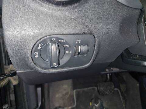 Mando Luces Audi A1 AMBITION 185CV 136KW