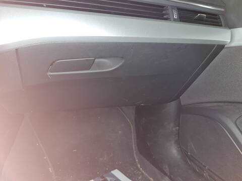 Guantera Audi A4 ADVANCED EDITION AVANT 150CV 110KW