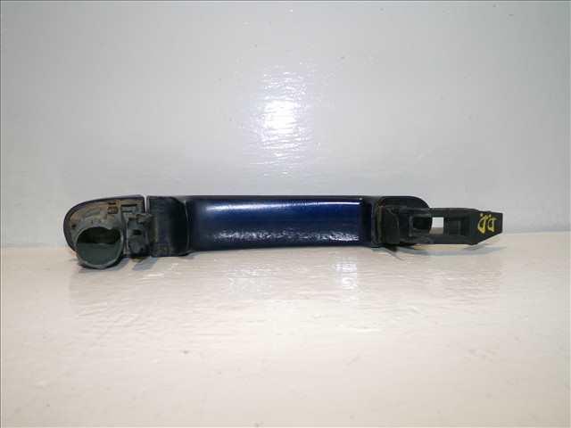 Foto 3ª: Maneta Exterior Delantera Derecha Volkswagen Passat 1.9 TDI 2000-2005 [AVF] (2002)
