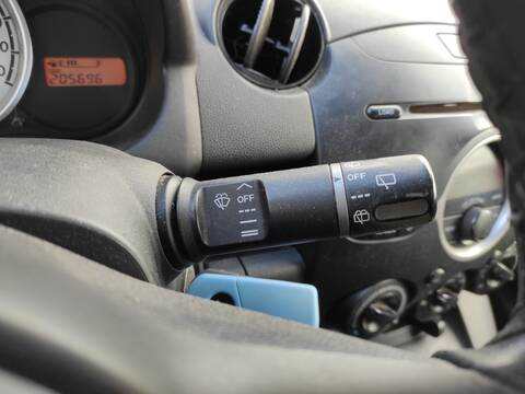 Mando Multifuncion Mazda 2 ZJ BERLINA
