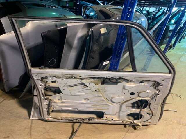 Foto 2ª: Puerta Delantera Izquierda Hyundai Galloper 2.5 TD INTERCOOLER 99CV (1999)