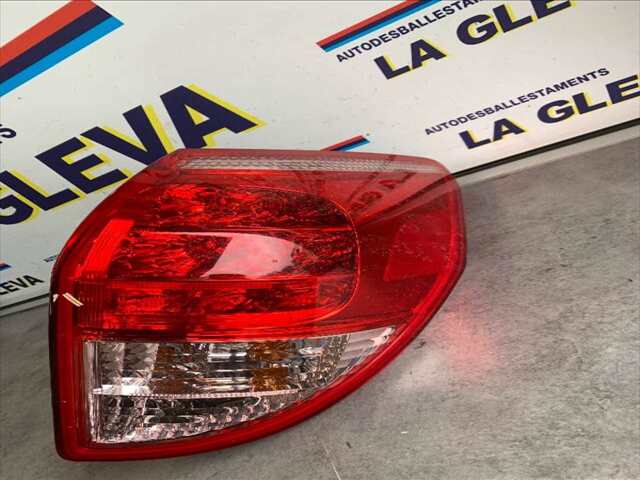 Piloto Trasero Derecho Toyota Rav4 2.2 D4D 136-150CV