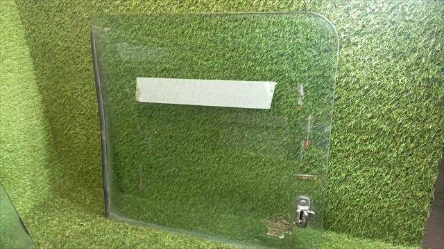 Foto 2ª: Luna Delantera Izquierda Nissan Patrol 3.3 D SD33 5P (1989)