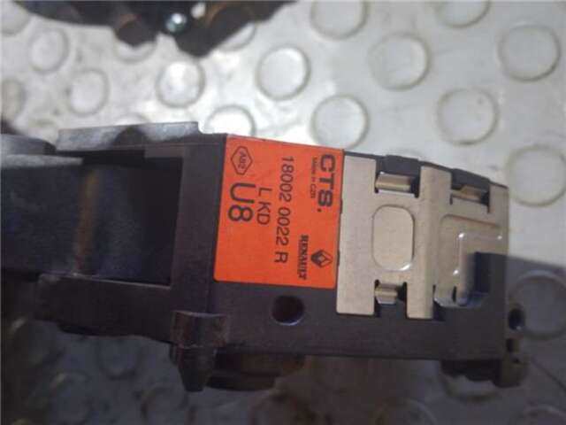 Foto 3ª: Pedal Acelerador Ford Focus 1.6 AMBIENTE (D) [1.6 LTR. - 66 KW TDCI CAT]