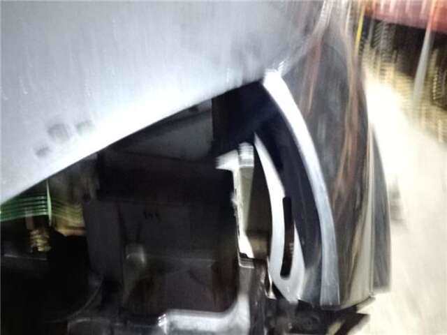 Foto 3ª: Aleta Delantera Izquierda Renault Scenic 1.9 AUTHENTIQUE [1.9 LTR. - 88 KW DCI DIESEL] (JM)(2003-_) [F9Q D8]