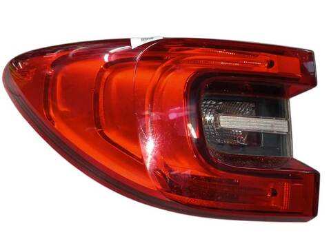 Foto 2ª: Piloto Trasero Izquierdo Renault Kadjar 1.6 DCI 130 HLA4) (2015)