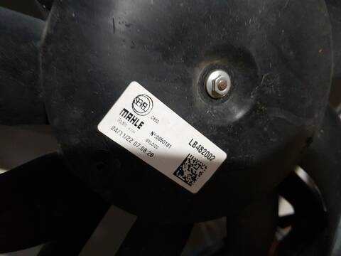 Foto 2ª: Electroventilador Peugeot Boxer 333 L2H2 ALLURE BLUE-HDI 165 165CV 121KW [4H03] (2023)