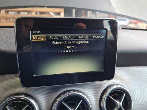Foto 3ª: Pantalla Multifuncion Mercedes Clase G 230 GLA 200 CDI 156.908) 136CV 100KW [651930] (2015)
