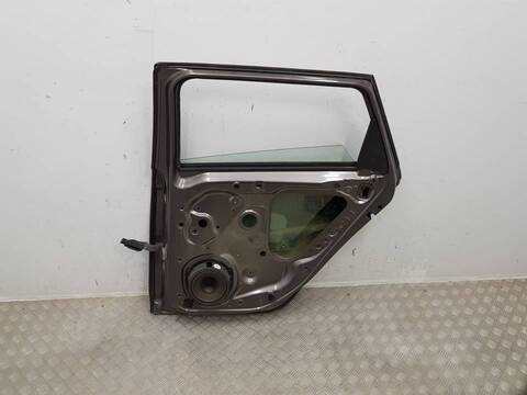 Foto 2ª: Puerta Trasera Derecha Seat Leon STYLE (2012)