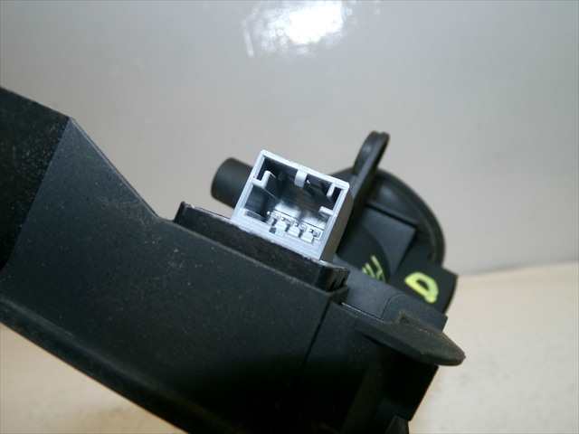Foto 4ª: Botonera Elevalunas Seat Exeo 2.0 TDI RANCHERA 2009-2013 [CAG] (2010)