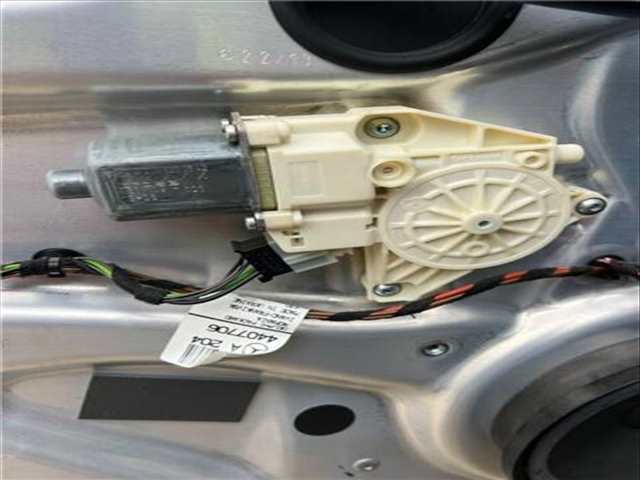 Foto 2ª: Elevalunas Eléctrico Trasero Izquierdo Mercedes Clase C 160 C 220 T CDI BLUEEFFICIENCY CAT 170CV 125KW FAMILIAR [651911] (2013)