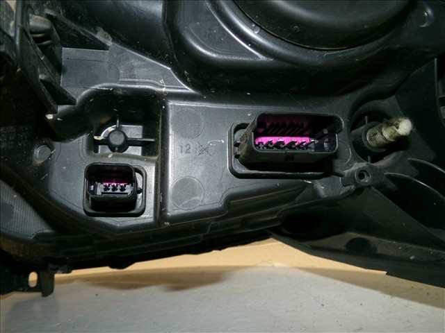Foto 4ª: Faro Derecho Renault Captur 1.2 G 2013-2017 [H5FD4] (2014)