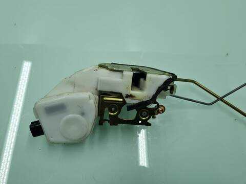 Foto 3ª: Cerradura Puerta Delantera Izquierda Mitsubishi Montero 3.2 DI-D GLS HUNTER 3-PTAS.) 160CV 118KW [4M41] (2006)