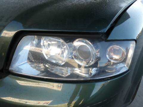 Faro Izquierdo Audi A4 AVJ BERLINA