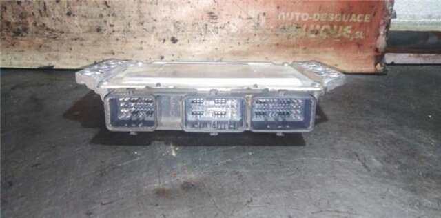 Foto 3ª: Centralita Motor ECU Renault Megane 1.6 CONFORT DYNAMIQUE [1.6 LTR. - 82 KW 16V] II CLASSIC BERLINA (2003-_) [K4MT7]