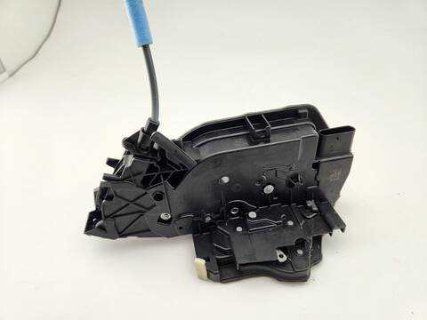 Foto 3ª: Cerradura Puerta Delantera Izquierda Bmw Serie 3 315 330D XDRIVE SPORT LINE 4P) BERLINA 265CV [B57D30A] (2022)
