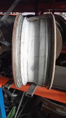 Foto 3ª: LLanta Chapa Nissan Patrol 3.3 D SD33 5P (1989)