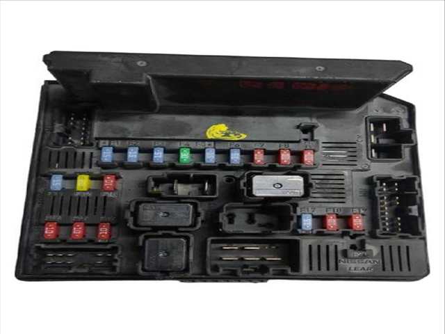 Foto 2ª: Caja Reles Fusibles Nissan Qashqai 1.5 DCI (2006)