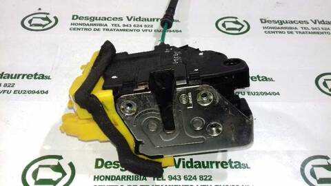 Foto 2ª: Cerradura Puerta Delantera Izquierda Hyundai i30 TREND 99CV 73KW [G4FA] (2012)