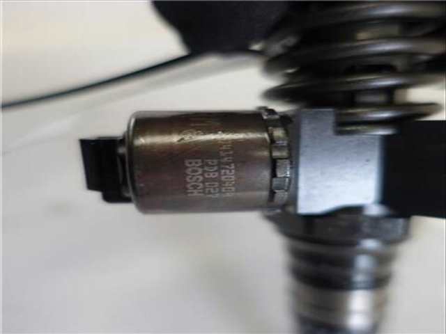 Foto 2ª: Inyectores Volkswagen Passat 2.0 TDI 16V BERLINA 140CV 103KW [BKP] (2005)