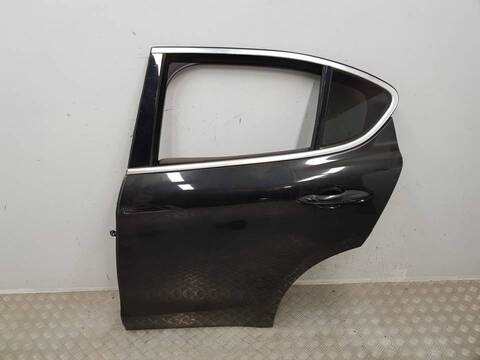 Puerta Trasera Izquierda Alfa Romeo Stelvio BASIS 2WD