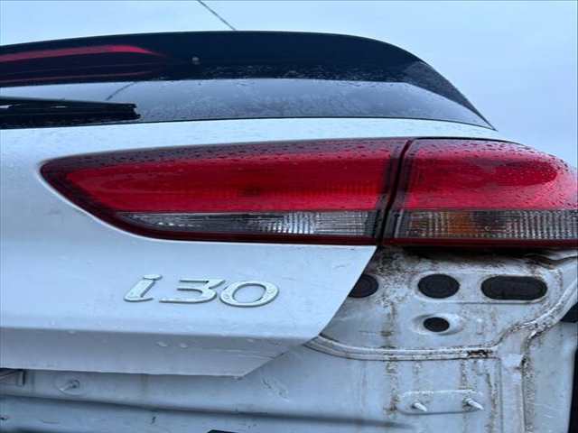 Piloto Portón Derecho Hyundai i30 G3LC