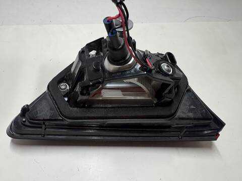 Foto 3ª: Piloto Portón Derecho Renault Clio K9K638 (2019)