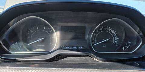 Cuadro de Instrumentos Peugeot 2008 HMZ