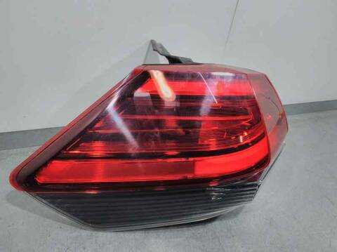 Foto 2ª: Piloto Trasero Izquierdo Nissan X-Trail ACENTA 177CV 130KW T32) [M9R] (2017)