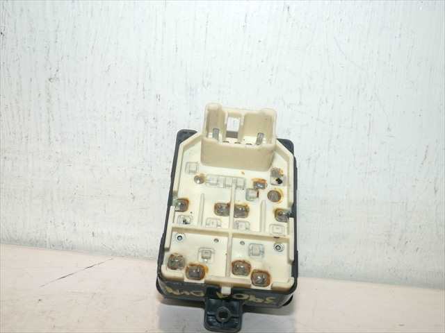 Foto 3ª: Botonera Elevalunas Kia Picanto 1.1 G 2004-2008 [G4HC] (2006)