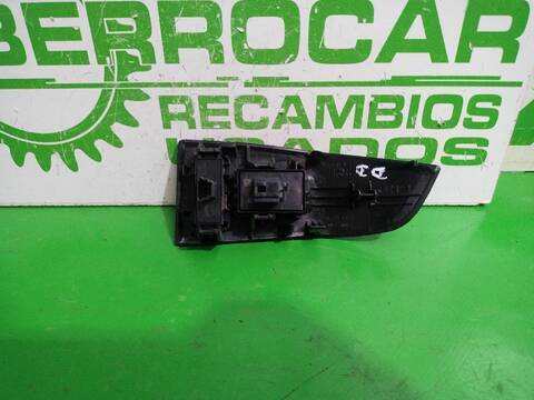 Foto 2ª: Botonera Elevalunas Nissan Qashqai 1.3 DIG-T 140CV [HR13DDT] (2013)