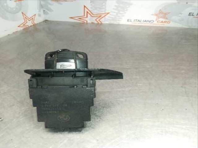 Foto 3ª: Antirrobo Bmw Serie 1 114 118D BERLINA 122CV 90KW [204D4 D] (2005)