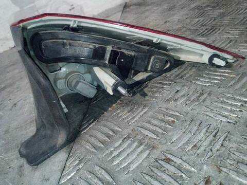 Foto 3ª: Piloto Trasero Izquierdo Renault Laguna DYNAMIQUE III 150CV 110KW [M9RG7] (2007)