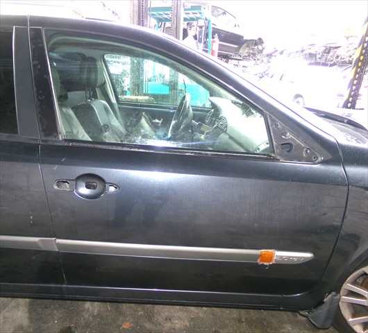 Puerta Delantera Derecha Renault Laguna 2.0 G RANCHERA,2001-2007