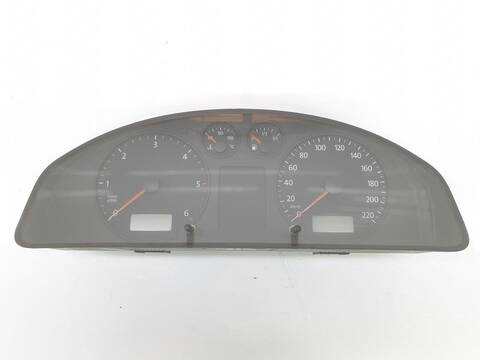Cuadro de Instrumentos Volkswagen Transporter 2.5 TDI 131CV