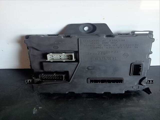 Foto 2ª: Caja Reles Fusibles Renault Kangoo LUXE PRIVILEGE 86CV (2003)