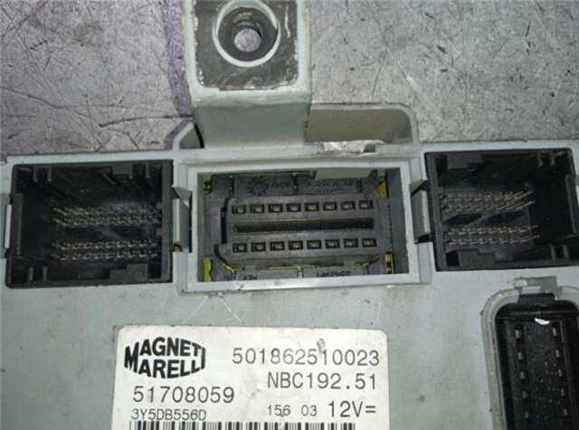 Foto 3ª: Caja Reles Fusibles Fiat Stilo 1.6 16V (192_XB1A) [182 B6.000]
