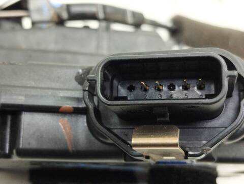 Foto 3ª: Cerradura Puerta Delantera Derecha Renault Clio ZEN 118CV 87KW [H5F F4] (2017)
