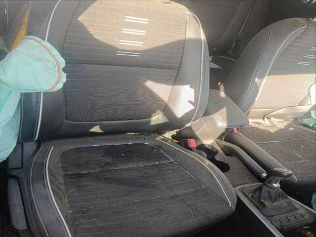 Asiento Delantero Derecho Kia Stonic G3LE