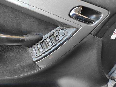 Botonera Elevalunas Citroen C4 1.6 HDI GRAND PICASSO 9HZ