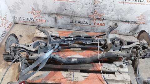 Foto 4ª: Puente Trasero Volkswagen Golf RABBIT 90CV 66KW (2011)